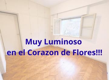 Departamento · 37m² · 2 Ambientes · 2 Ambientes 37 m² Frente Venta Centro Flores Caba