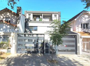 Casa · 125m² · 5 Ambientes · 1 Cochera · Venta Casa Duplex 5 Ambientes Olivos Golf Nueva