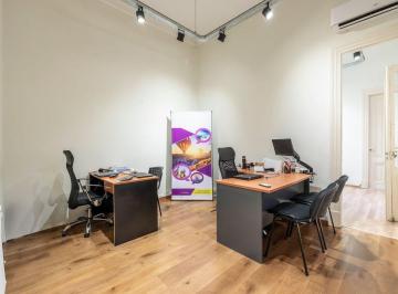 Departamento · 81m² · 4 Ambientes · Impecable Dpto Centro Amplio Bajas Expensas