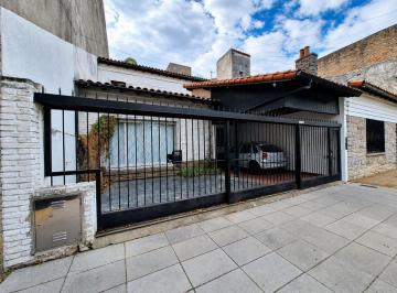 Casa · 198m² · 6 Ambientes · 2 Cocheras · Venta Casa 6 Amb Pileta Quincho Florida Oeste