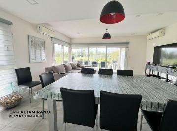 Departamento · 116m² · 4 Ambientes · Departamento en Venta en Haras del Sur