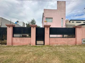 Casa · 61m² · 2 Ambientes · 1 Cochera · Venta Casa en La Plata