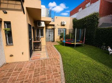Casa · 90m² · 3 Ambientes · Venta Casa 3 Ambientes Jardin Quilmes Apto Credito