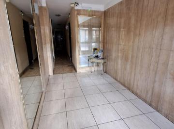 Departamento · 29m² · 2 Ambientes · Departamento 2 Amb 9º Lat en Venta Flores Muy Lum