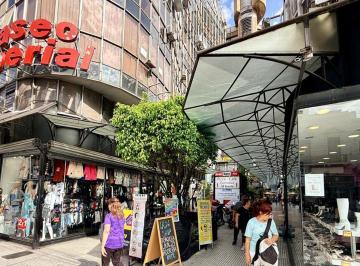 Local comercial · 84m² · Venta Loc Galeria Imperial Av Corrientes 2510 Once