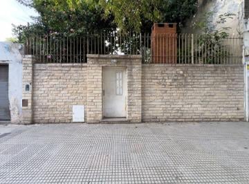 Casa · 72m² · 3 Ambientes · Venta Casa Paternal 3 Amb Amplio Jardin y Patio