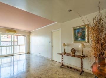 Departamento · 92m² · 3 Ambientes · 1 Cochera · Venta Depto 3 Amb Recoleta Cochera Balcon Depend