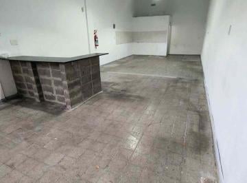 Local comercial · 55m² · Local Boedo Al Frente - Libre Columnas Techo Alto