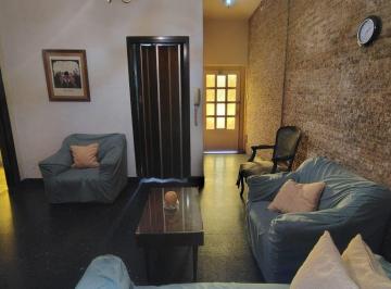 Casa · 156m² · 5 Ambientes · 1 Cochera · Venta Casa 4/5 Amb Patio Terraza Cochera P. Chacab