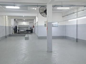 Depósito · 790m² · 7 Ambientes · 1 Cochera · Depósito 790 m² con Salida a Dos Calles – Villa Martelli
