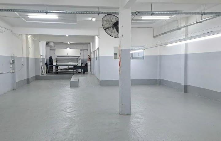 Depósito · 790m² · 7 Ambientes · 1 Cochera