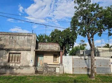 Casa · 138m² · 3 Ambientes · Venta Casa Bº Villa Rosas/ Refaccionar o Reciclar