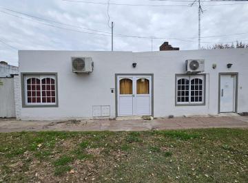 Casa · 200m² · 5 Ambientes · Alquiler Casa/ Apto Comercial/ Gym/ Geriatrico