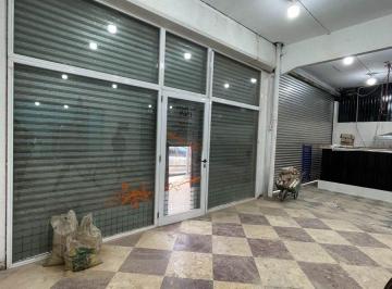 PH · 190m² · 3 Ambientes · Local en Venta Mas Vivienda Grand Bourg Centro