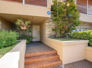 Casa · 289m² · 4 Ambientes · 2 Cocheras · Casa San Justo con Pileta y Quincho Apto Credito