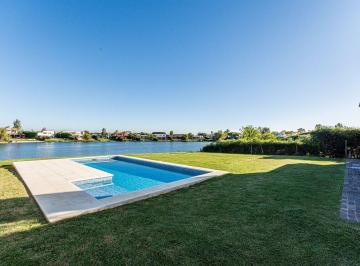 Casa · 350m² · 6 Ambientes · 2 Cocheras · Venta Casa a La Laguna en San Benito con Piscina