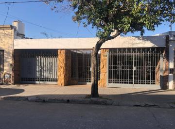 Casa · 207m² · 6 Ambientes · 2 Cocheras · Venta Casa en Barrio Maipu I Secc.