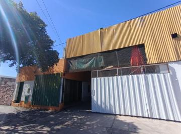 Bodega-Galpón · 351m² · Venta Importante Galpón con Local Depto A. Alberdi