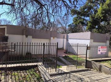 Casa · 218m² · 5 Ambientes · 2 Cocheras · Venta de Casa con Bajada Al Río en Villa La Bolsa