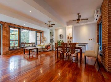 Casa · 148m² · 4 Ambientes · 1 Cochera · Venta Hermosa Casa con Jardín en Vélez, Impecable!
