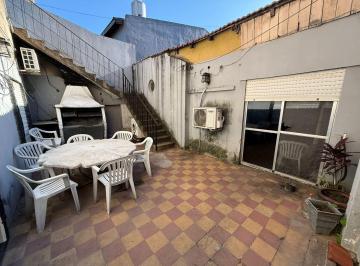 Casa · 190m² · 5 Ambientes · Venta Vivienda Multifamiliar Inversion Desarrollo