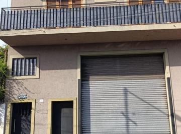 Casa · 250m² · 3 Ambientes · 1 Cochera · Venta PH con Galpon Gral. San Martin