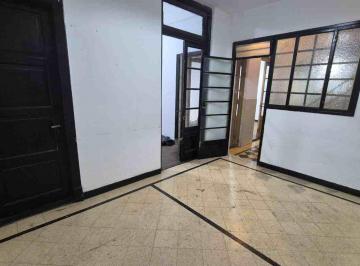 PH · 64m² · 4 Ambientes · Alquiler PH en Flores