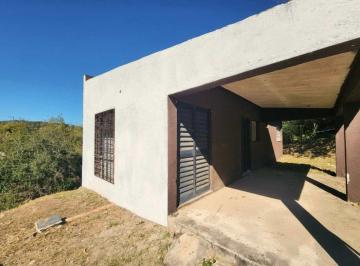 Casa · 69m² · 4 Ambientes · 1 Cochera · Venta Casa 1 Dorm Rio Ceballos Apta Credito
