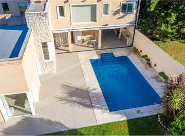 Casa · 288m² · 7 Ambientes · 3 Cocheras · Casas en Venta Villa Elisa 4 Dorm. Pileta