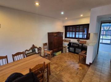 Casa · 100m² · 4 Ambientes · 1 Cochera · Casa en Venta La Plata 2 Dorm. Parque