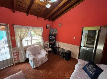 Casa · 180m² · 3 Ambientes · 2 Cocheras · Venta Casa 4 Ambientes Multifamiliar Jose C Paz