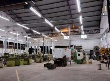 Bodega-Galpón · 3600m² · Venta Galpón Victoria