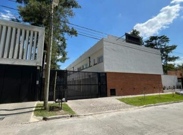Casa · 150m² · 4 Ambientes · 2 Cocheras · Venta Triplex 4 Ambientes en Parque Leloir