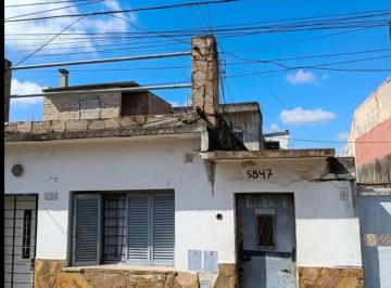 PH · 150m² · 5 Ambientes · Venta PH de Tres Dorm Barrio Triangulo