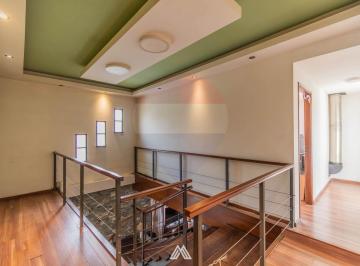 Casa · 215m² · 6 Ambientes · 1 Cochera · Se Vende Casa 3 Dorm. en Colon