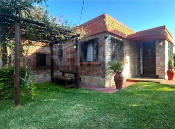Campo · 449ha · Venta o Permuta Chacra de 3 Hect. 4 Edificaciones