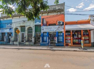 Casa · 291m² · 6 Ambientes · Se Vende Centro de Pando con Vivienda y Locales