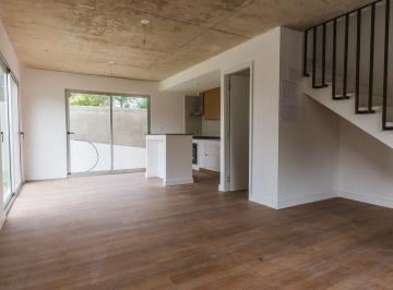 Casa · 71m² · 3 Ambientes · 1 Cochera · Venta Casa 2 Dorm. Parrillero Solymar
