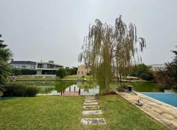 Casa · 199m² · 5 Ambientes · 1 Cochera · Venta Casa Nuevo Quilmes Al Agua
