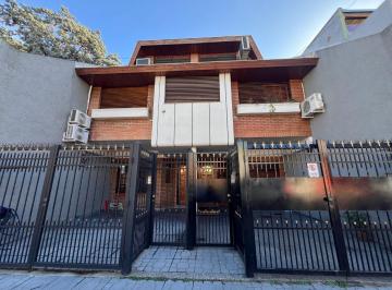 Casa · 140m² · 6 Ambientes · 1 Cochera · Triplex 4 Ambientes Venta Mataderos