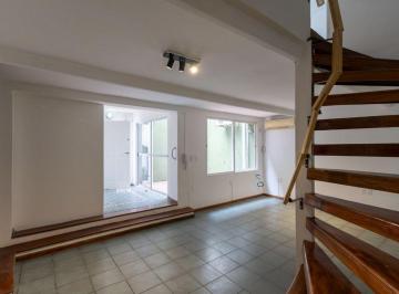 PH · 57m² · 3 Ambientes · PH 3 Amb en Venta en Barracas Patio y Balcón