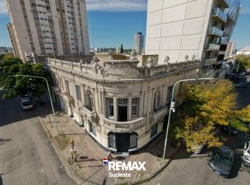 PH · 170m² · 6 Ambientes · 1 Cochera · Casa PH en Altos Para Oficinas