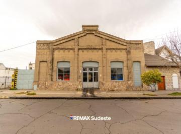 Depósito · 792m² · Importante Deposito Comercial Ubicado Santa Fe 452