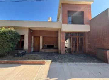 Casa · 152m² · 4 Ambientes · 1 Cochera · Casa en Venta en Bragado Zona Centrica