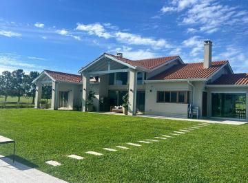Casa · 305m² · 5 Ambientes · 2 Cocheras · Venta Casa con Vista Al Lago, Chacras de La Cruz