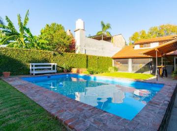 Casa · 220m² · 5 Ambientes · 3 Cocheras · Venta Casa 5 Amb del Viso Pilar