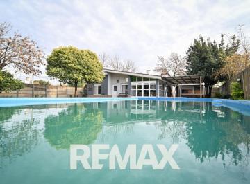 Casa · 117m² · 4 Ambientes · 1 Cochera · Venta Casa Quinta 2 Dorm. + Pileta
