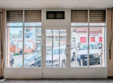 Local comercial · 85m² · Local Comercial con Departamento