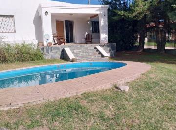 Casa · 154m² · 8 Ambientes · 2 Cocheras · Casa 3 Dorm. La Falda Excepcional Vista