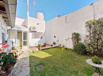 Casa · 130m² · 5 Ambientes · Venta Casa 5 Amb con Jardín y Parrilla Sarandi